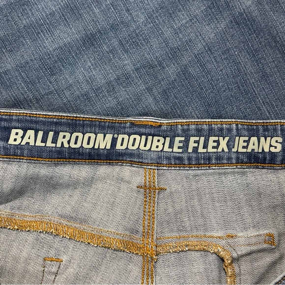 Duluth Trading Co Jeans Men 42x32 Blue Ballroom Double Flex Relaxed Fit Denim - Picture 3 of 10